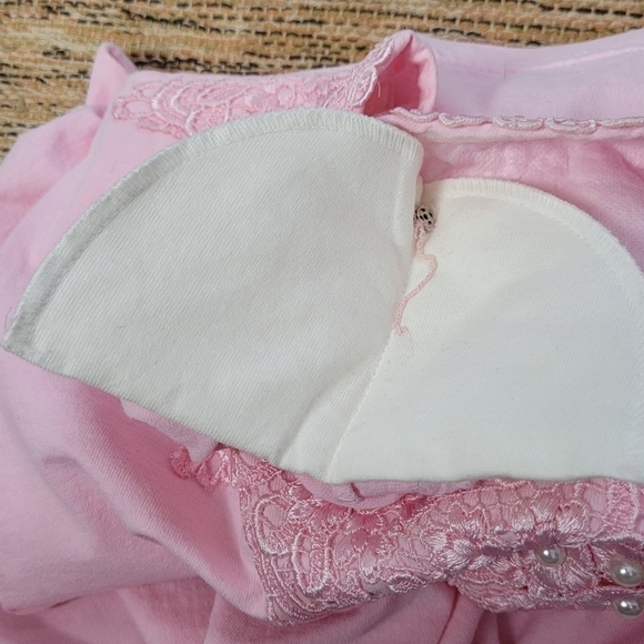 VINTAGE Lace Detail with Shoulder Pads Top - Picture 6 of 9